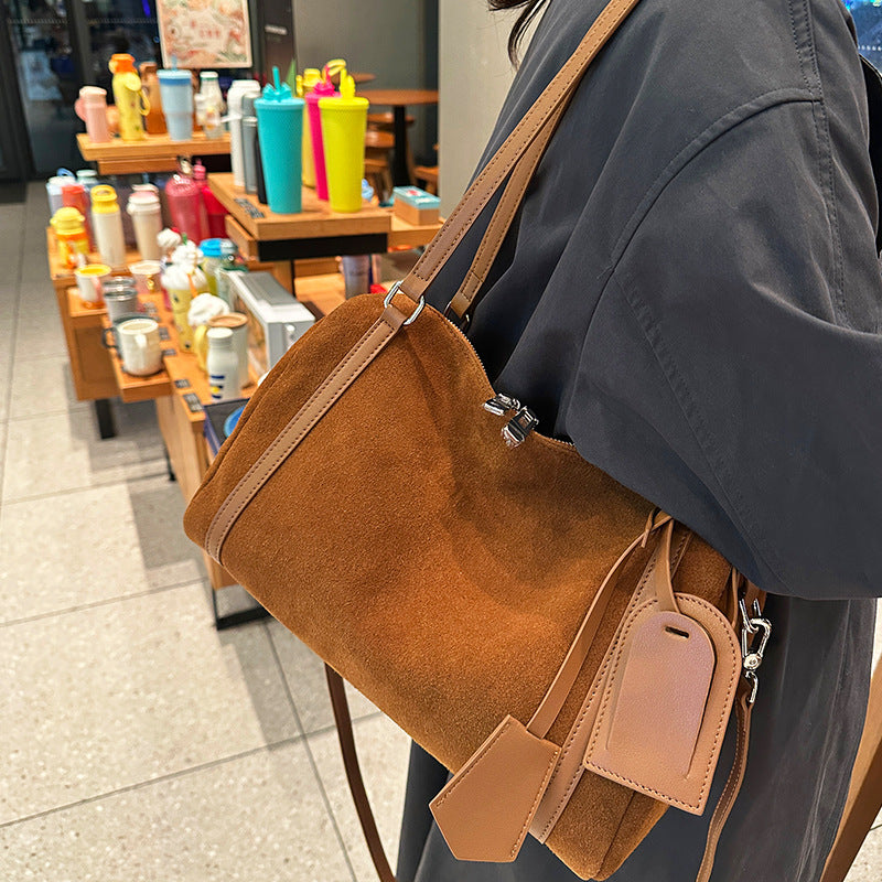 Matte Leather Retro Crossbody Bag In European And American Style
