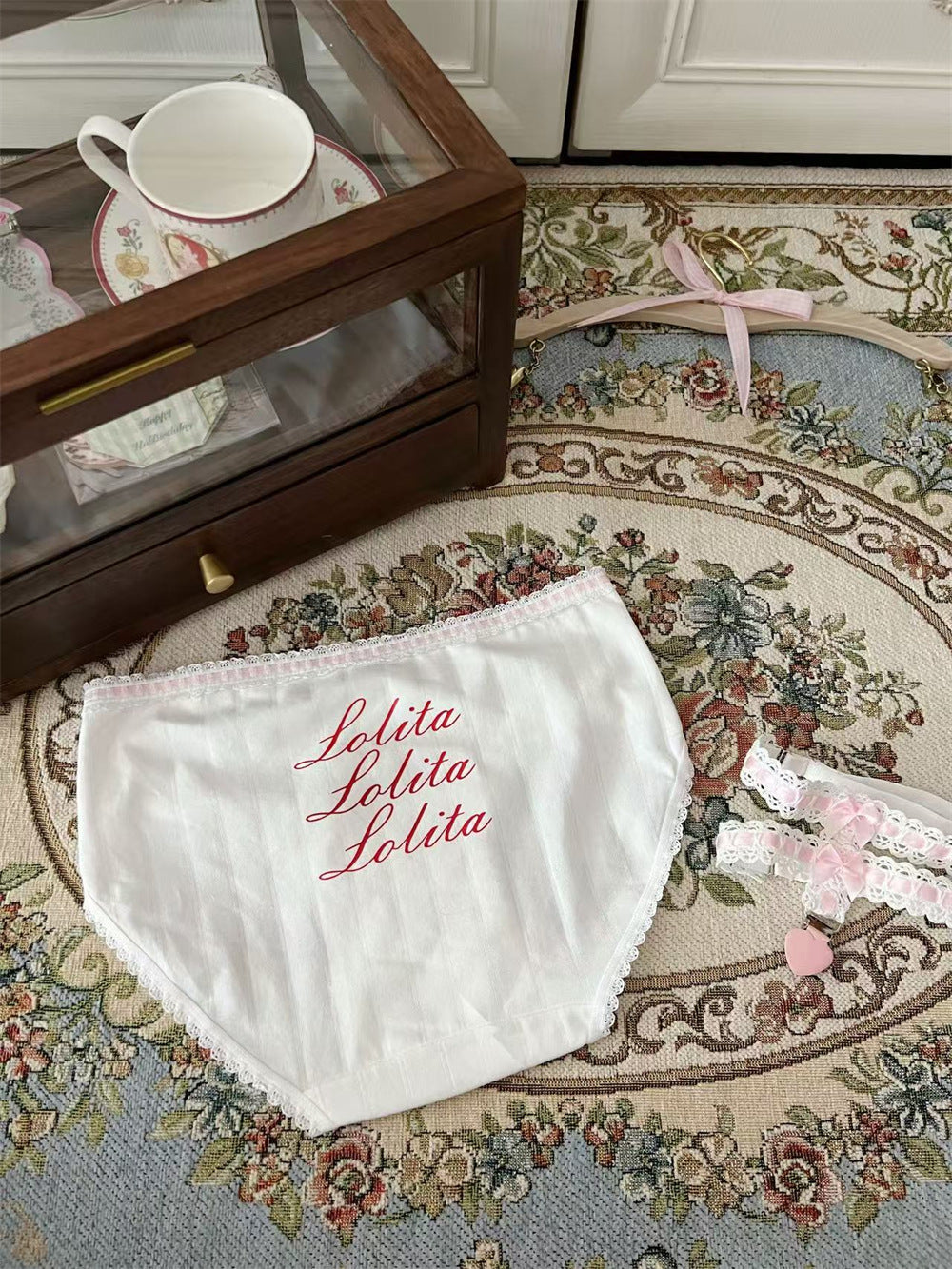 French-style Retro Floral Cute Womens Thongs