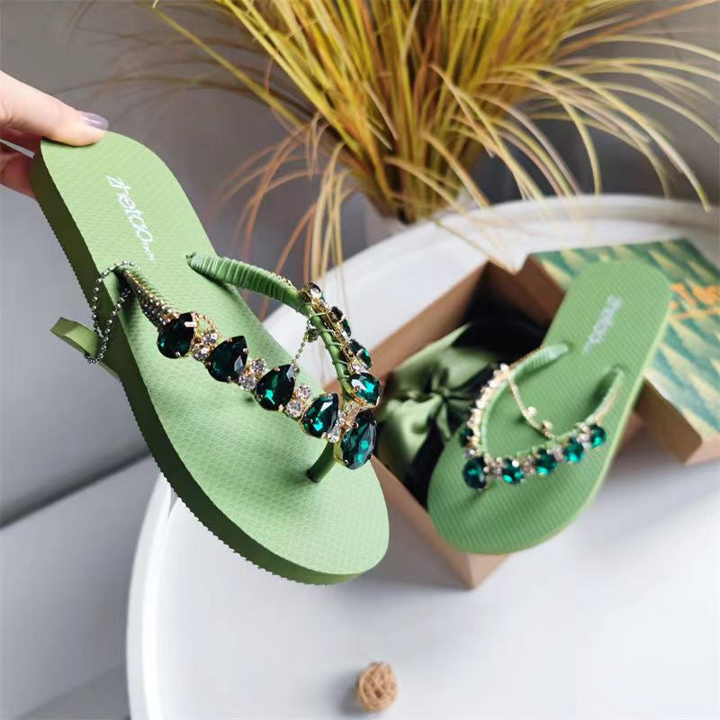 Wearing Korean Version Net Red Rhinestone Flat Sandals