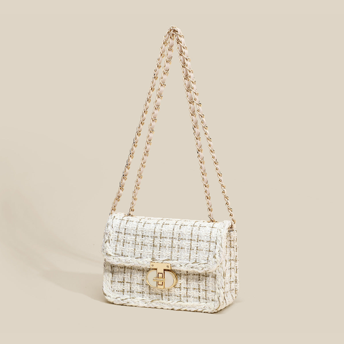 Small Square Bag In The Subcontracting Chain
