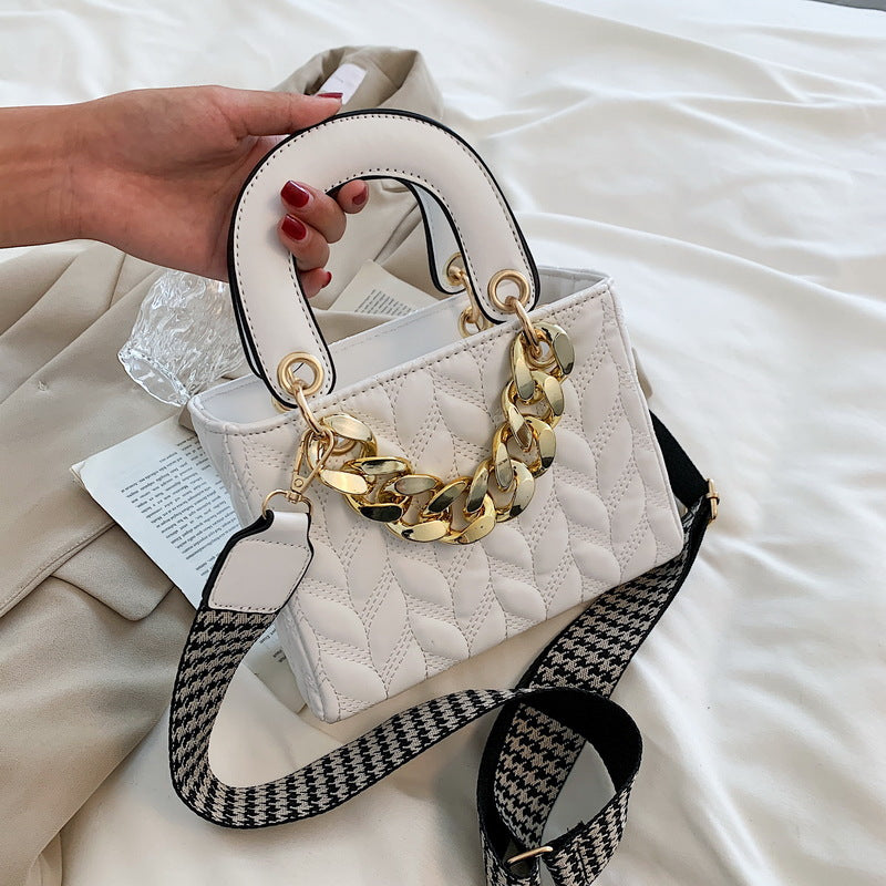 New Trendy Summer Portable Rhombus Messenger Bag