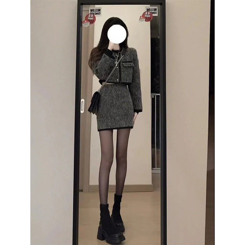 Chanel-inspired Cropped Jacket And Skirt Set For A Pure Yet Seductive Look