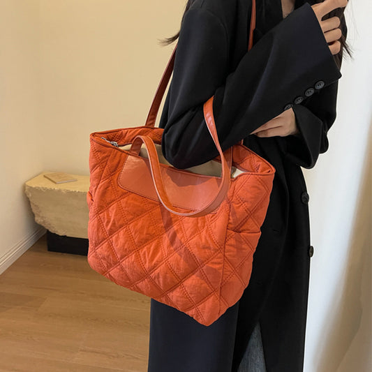 Rhombus Sewing Shoulder Bag Autumn And Winter Winter Luxury Women's Bag High Capacity Casual Commuting Personalized Handbags