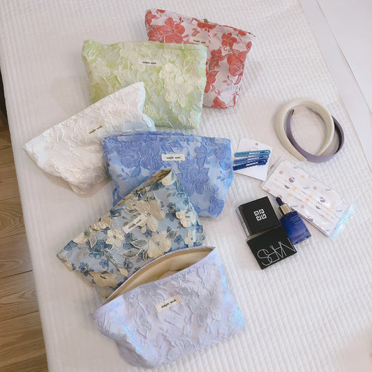 Elegant Artistic Large Flower Relief Cosmetic Bag