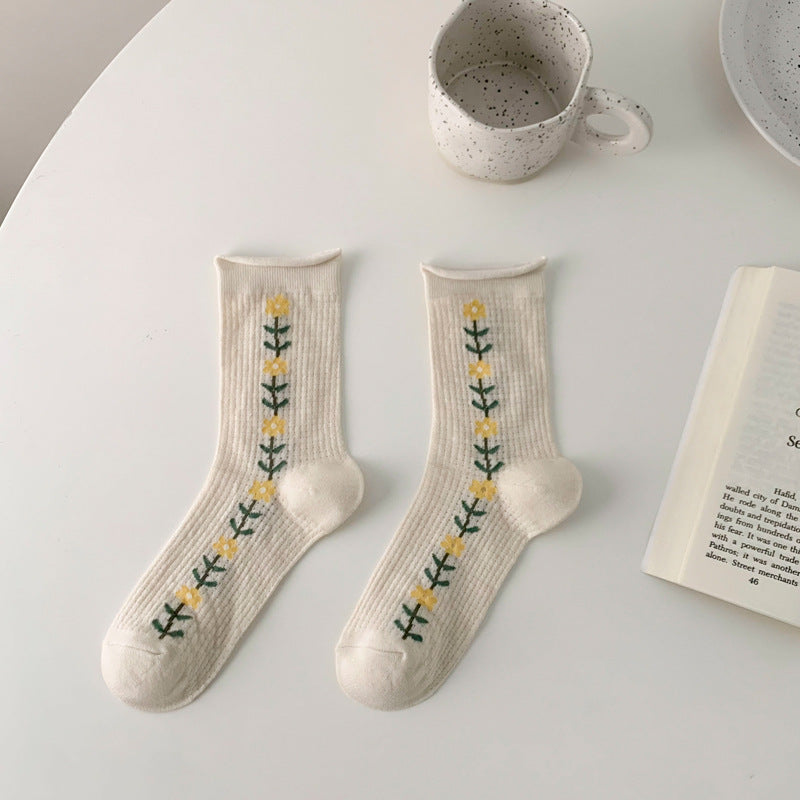 Thin Hollow Mesh Rolled Edge Women's Socks With Small Flowers