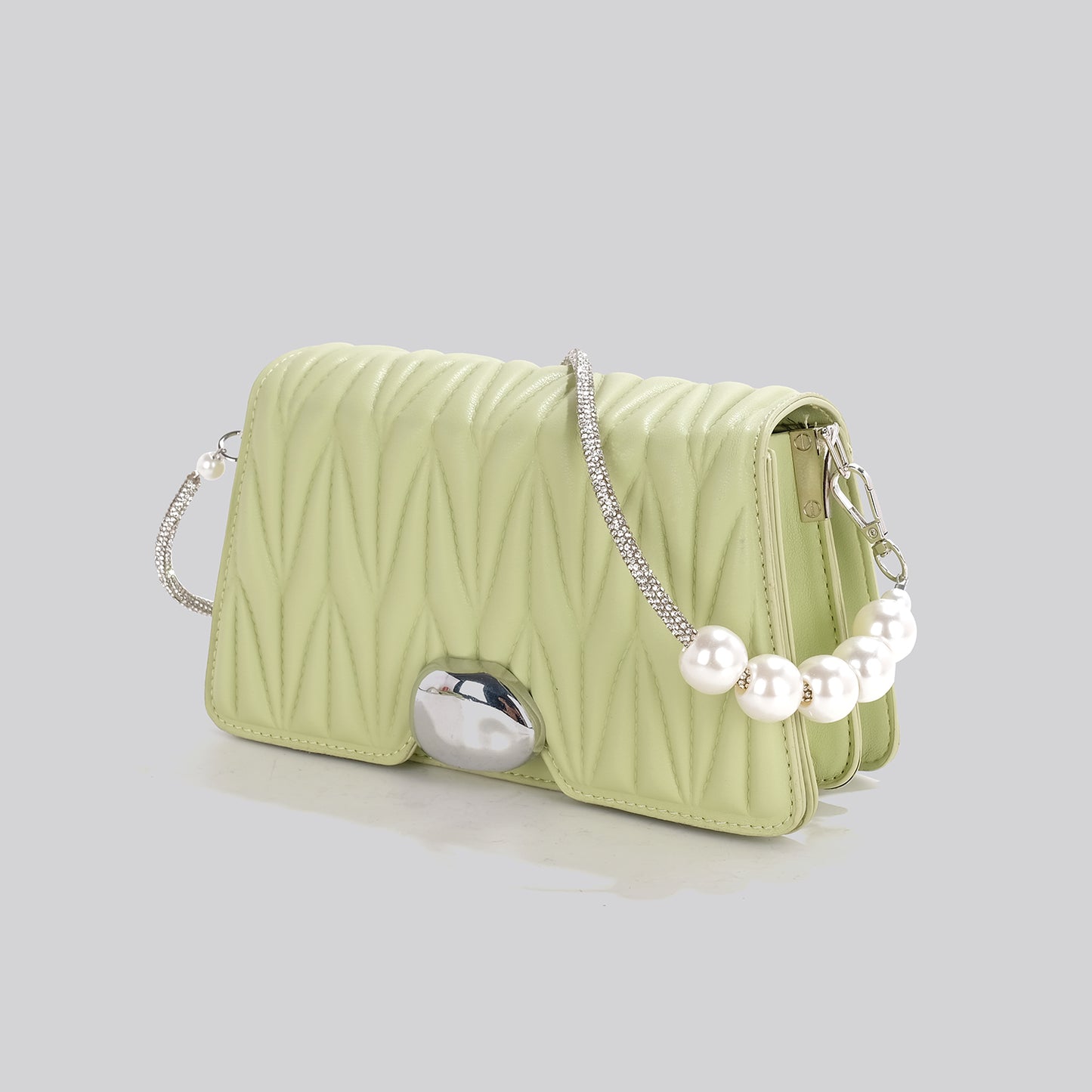 Sophisticated Chain Underarm Premium Crossbody Bag