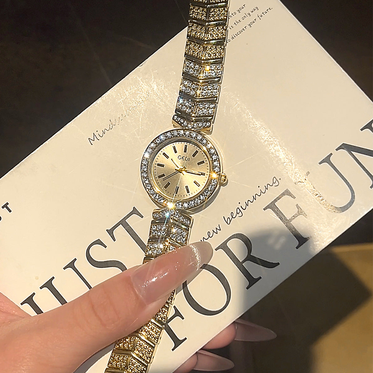Gedi Light Luxury Suncoo Appearance Women's Watch