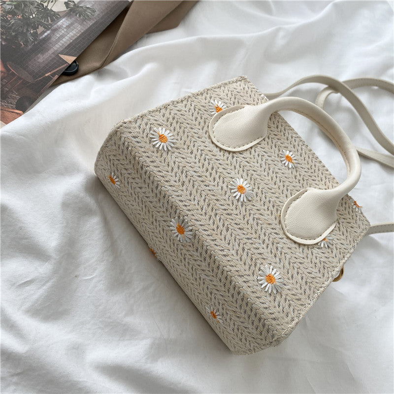 Women's Fashion Casual Woven Handbag Shoulder Bag
