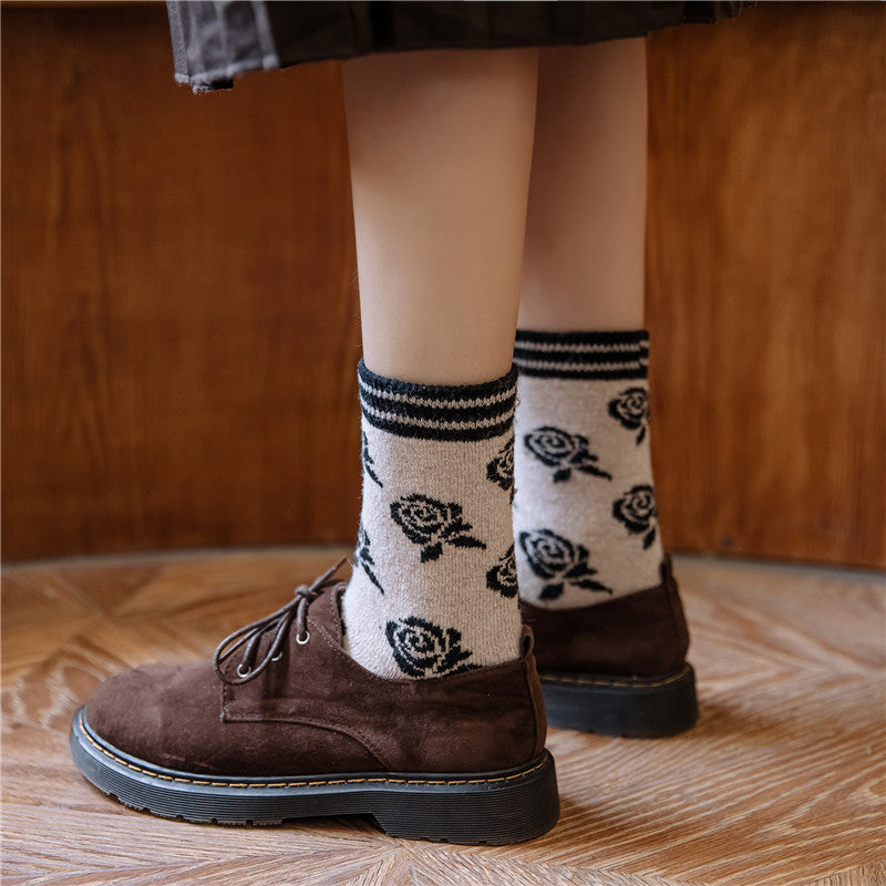 Gentle Color Sweet Thick Socks With Small Leather Shoes