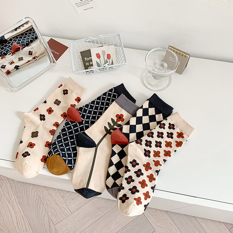 Creative And Fashionable Plaid Flower Tube Cotton Socks