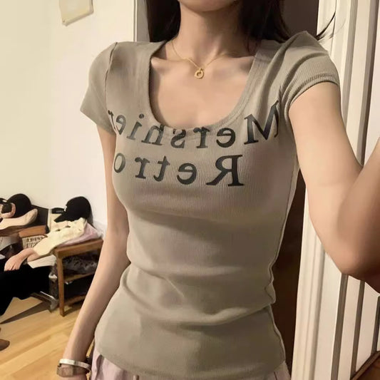 American-style Sweet And Spicy Girls U-neck, Form-fitting Short-sleeve Top