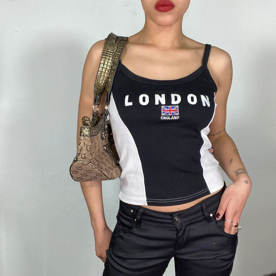 Short Slim-fit Letters T-shirt Navel Clothing Street