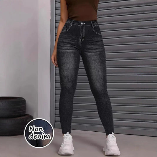 Bootcut Yoga Capri Pants With A Butt-lifting Effect Styled Like Denim Leggings