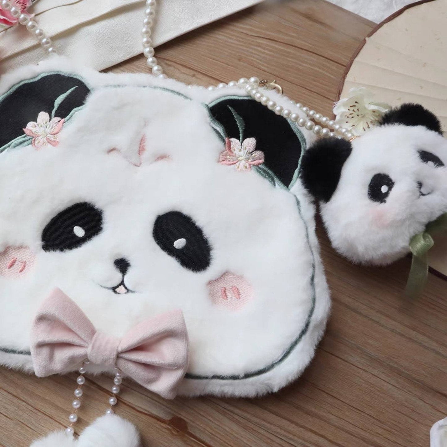Winter Panda Embroidery Pearl Chain Plush Bag