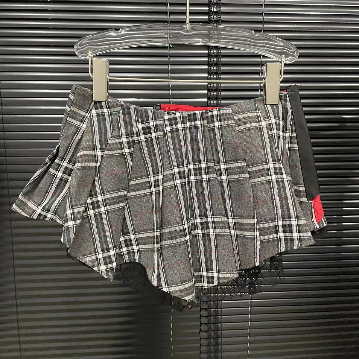 Modern Punk Niche Pleated Stitching Design Skirt