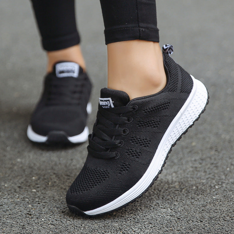 Sorte Hvide Sneakers Til Kvinder Med Snøre Løbesko Gåsko