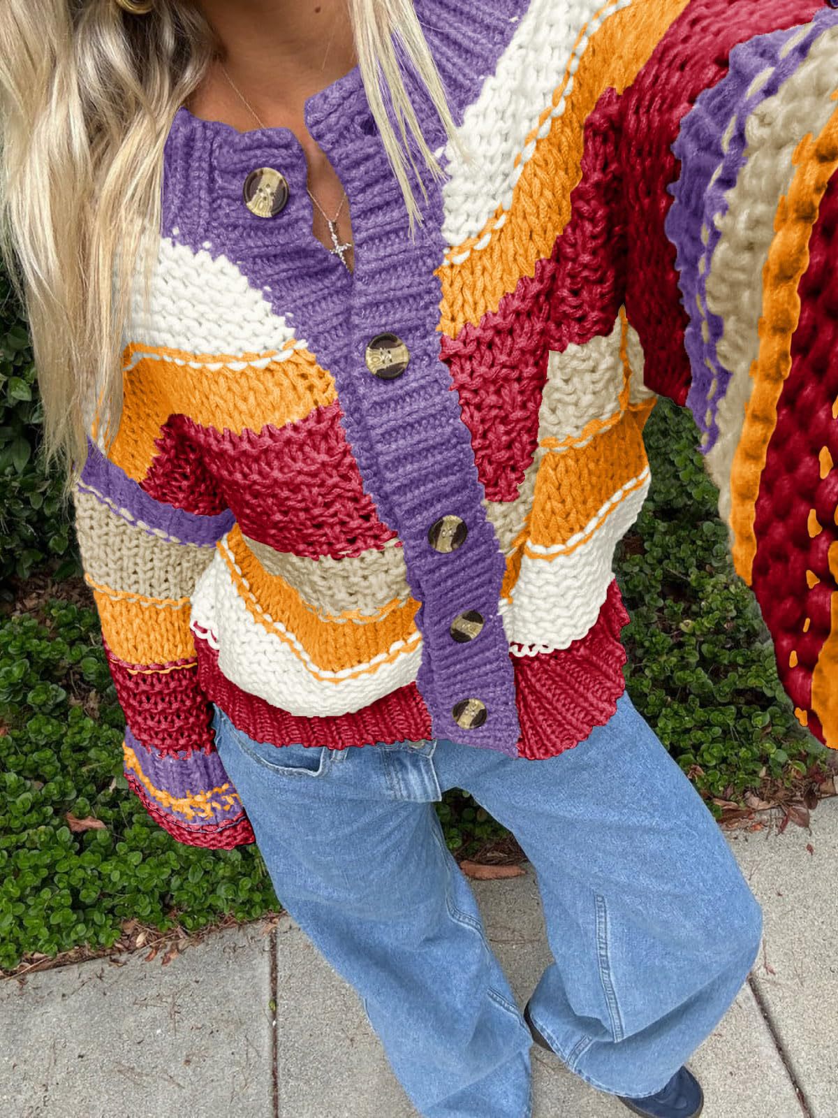 Strikket Cardigan til Damer med Striber og Knapper
