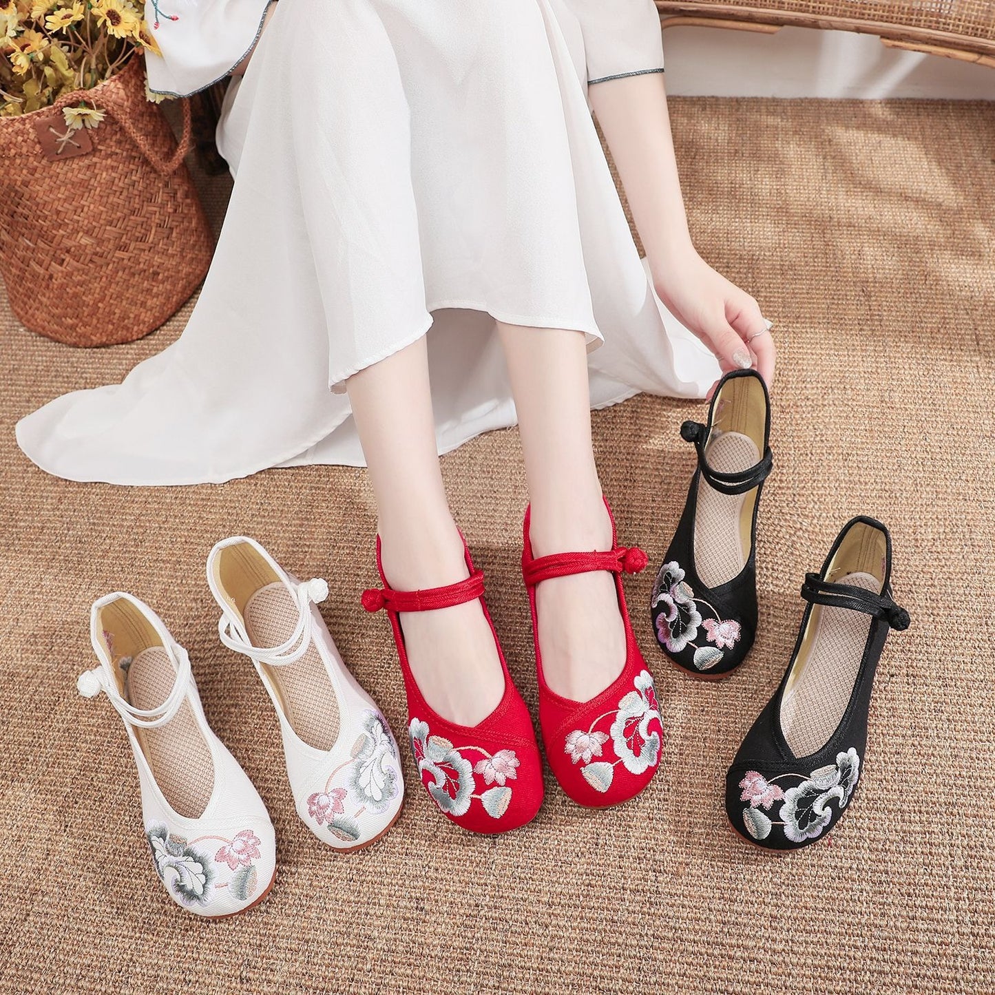 Embroidered Pumps Flower Women's Cheongsam Match