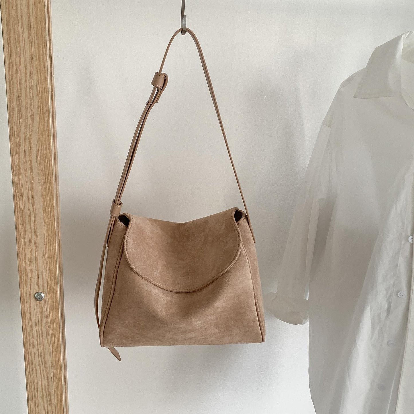 Retro Flap-style Suede Mini Square Fallwinter A Versatile Solid-color Tote Or Shoulder Bag For Women