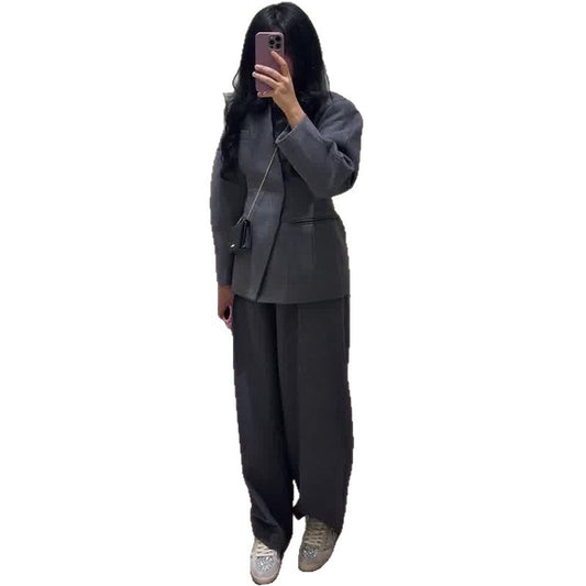 Stylish Two-Piece Set Minimalist Gray Fit-and-Flare Pants