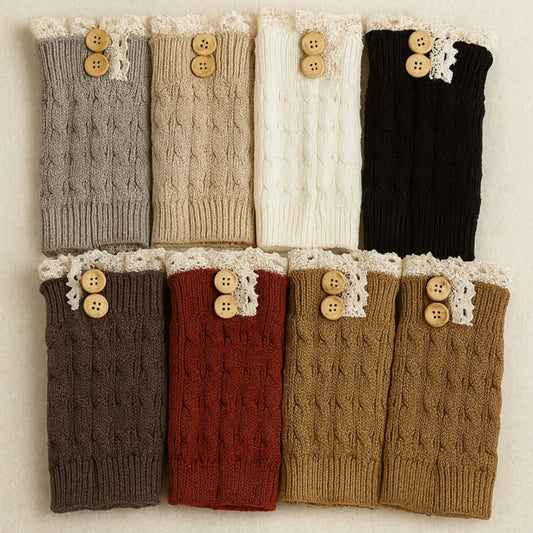 Loose-fitting Buttoned Ankle Socks With Lace Trim