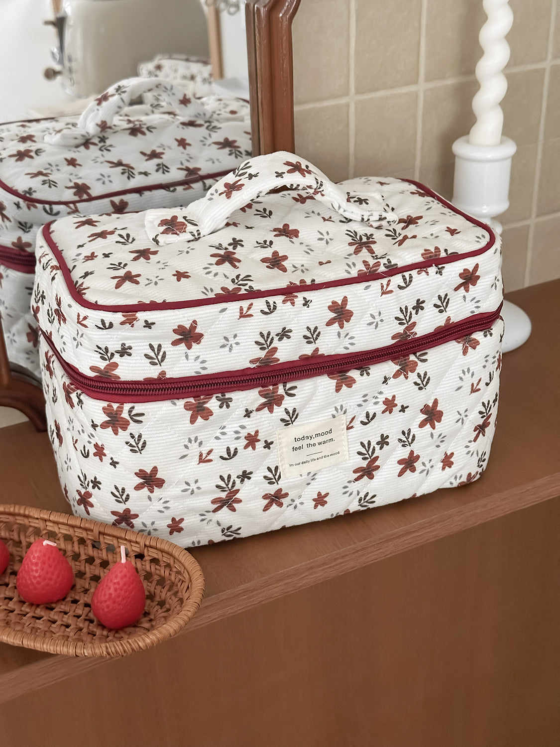 Orange Floral Corduroy Large-Capacity Portable Toiletry Bag For Women