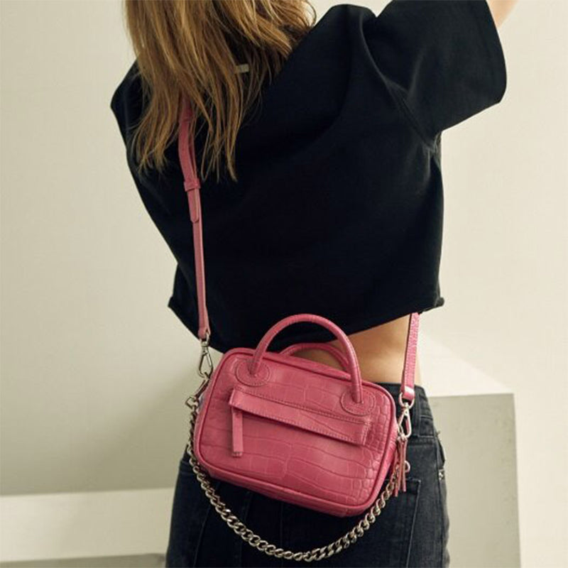 European And American Niche Design Retro Chain Handbag