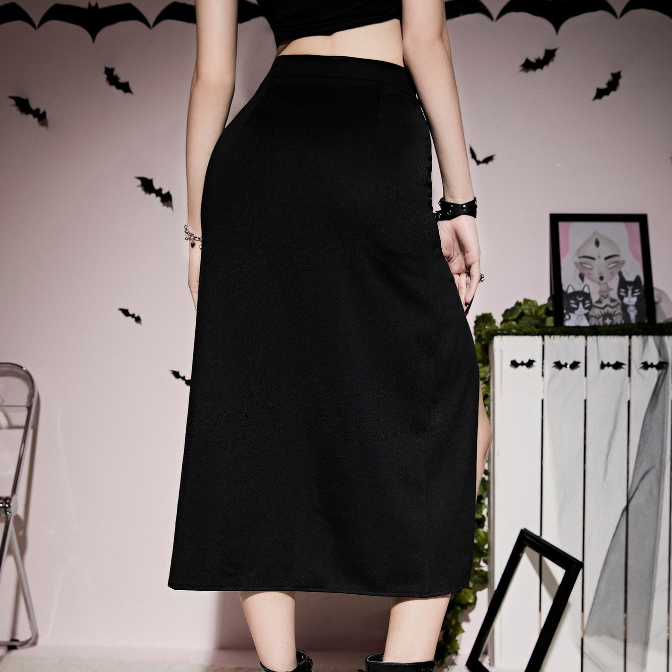 Gothic Style Lacing High Openings Not Into A Half Skirt