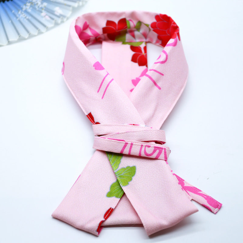 Kimono Accessories Have A Good Bow And Radian Collar