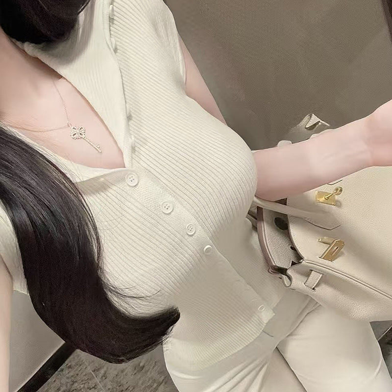 Feminine Single-Breasted Sleeveless Knitted T-Shirt Top