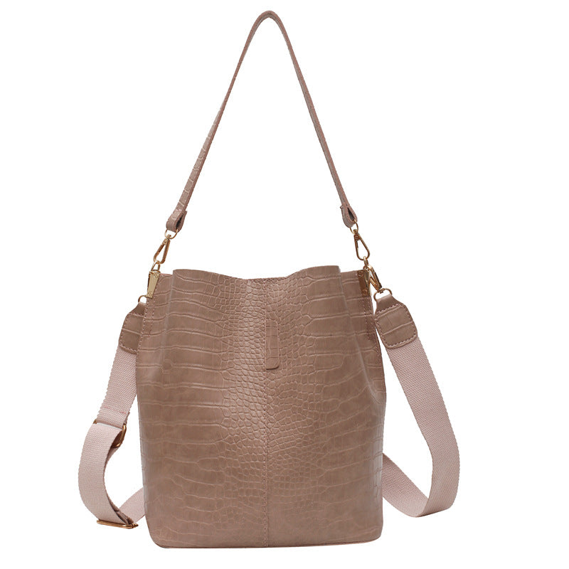 Large-Capacity Bag Female New Retro Fashion Bucket Bag Korean Version Of Simple And Versatile One-Shoulder Messenger Handbag