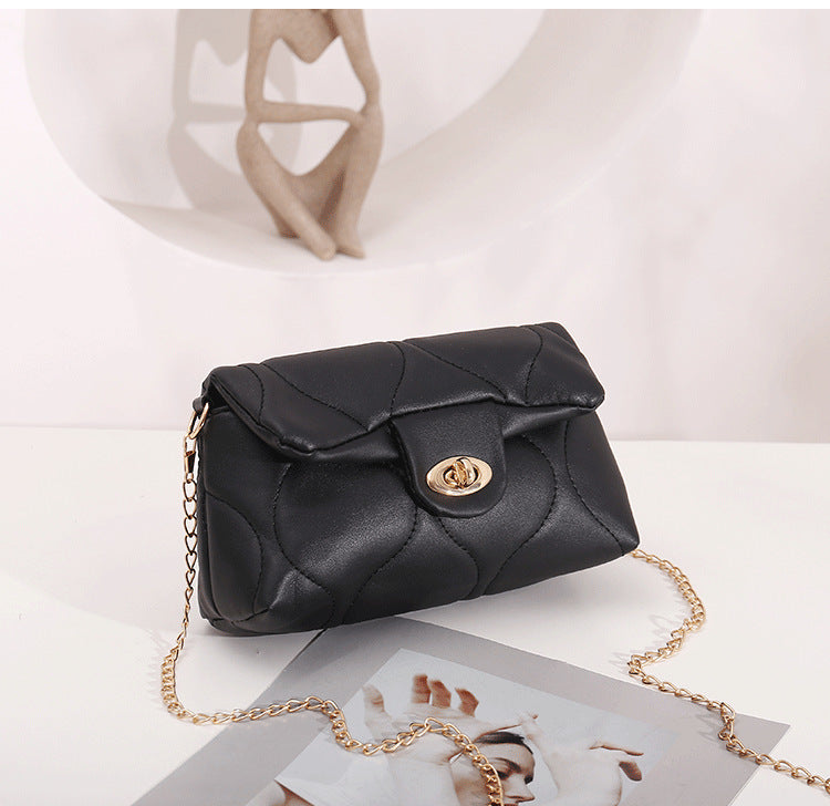 Small Design Texture Of Embroidered Square Bag