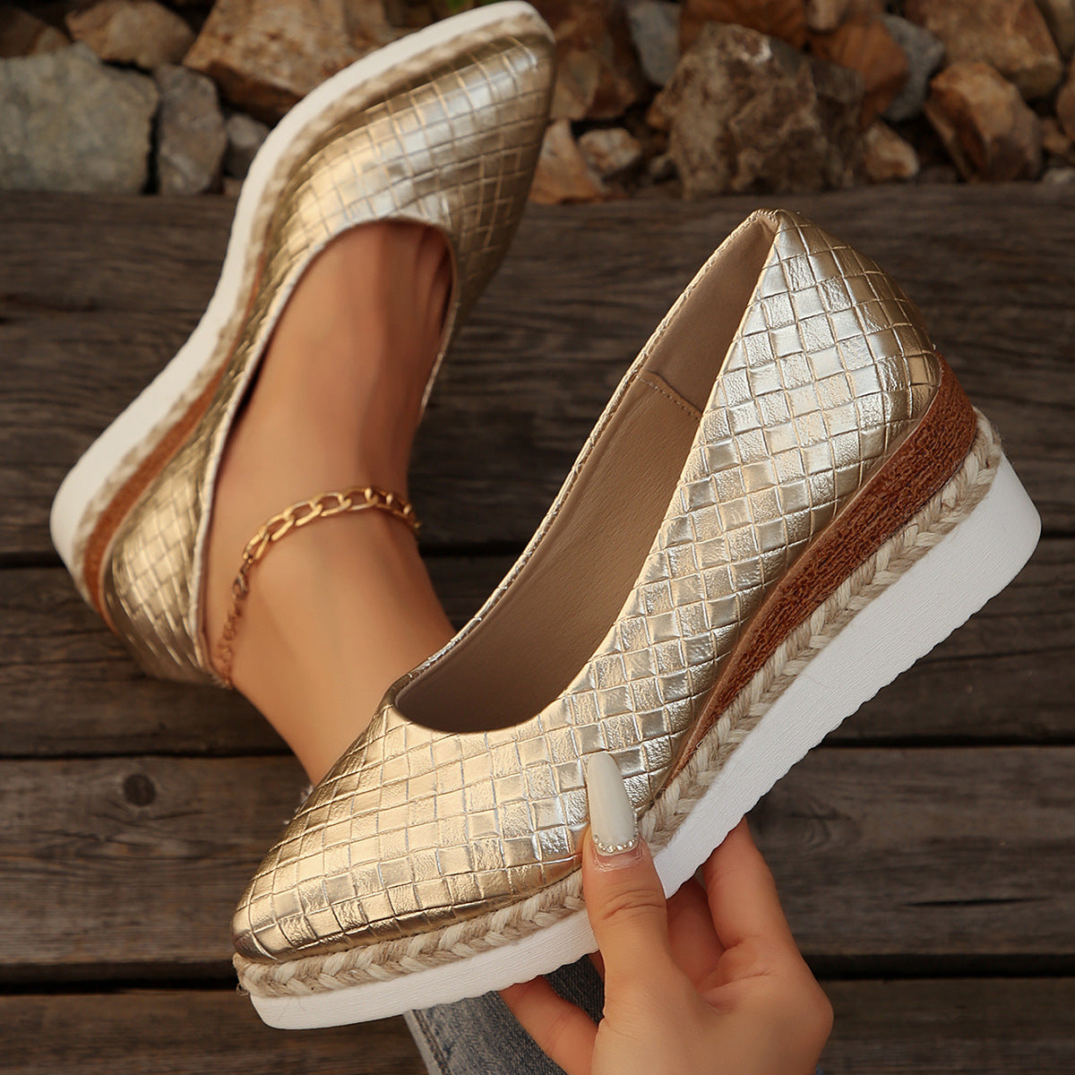 Women's Fashion Pointed Toe Low-cut Leisure Platform Shoes