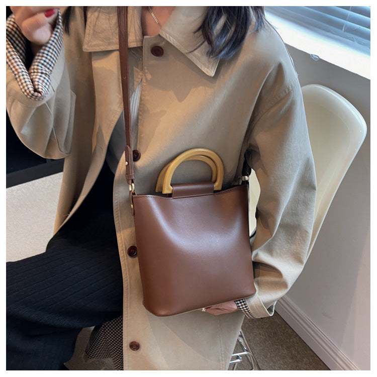 One Shoulder Cross Portable Bucket Bag
