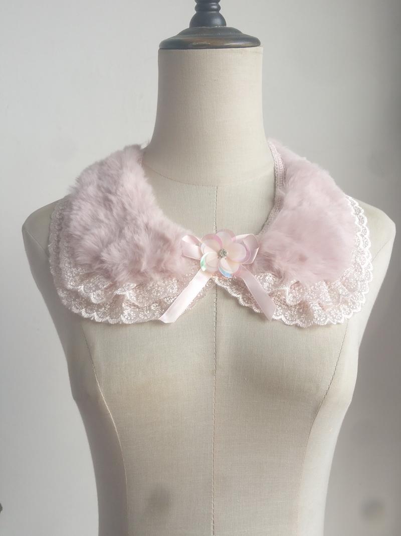 Versatile Lace With Lace And Cute Fur Collar