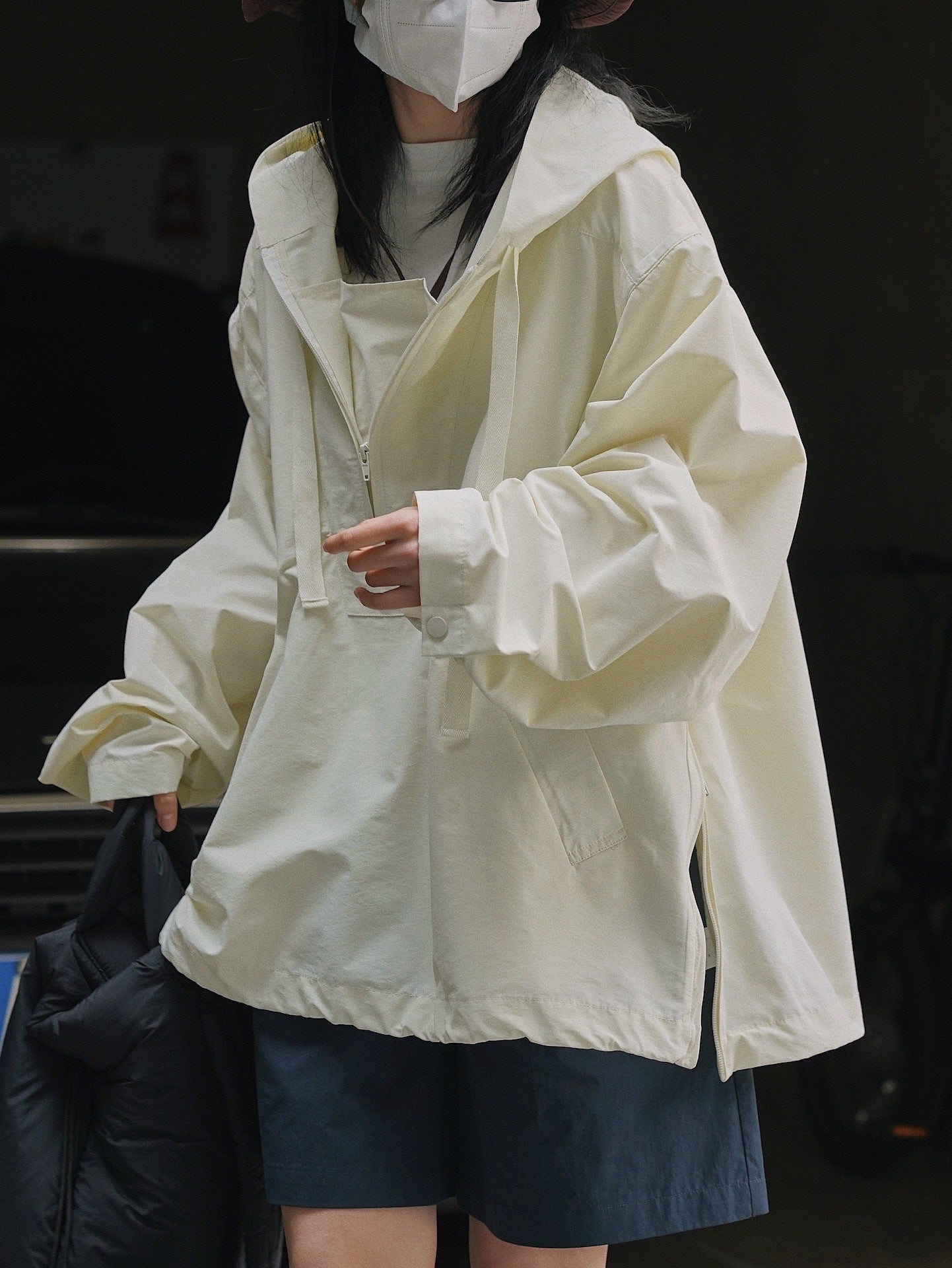 Ny koreansk stil afslappet urban outdoor hættejakke med slank profil, vindtæt frakke og sweatshirt
