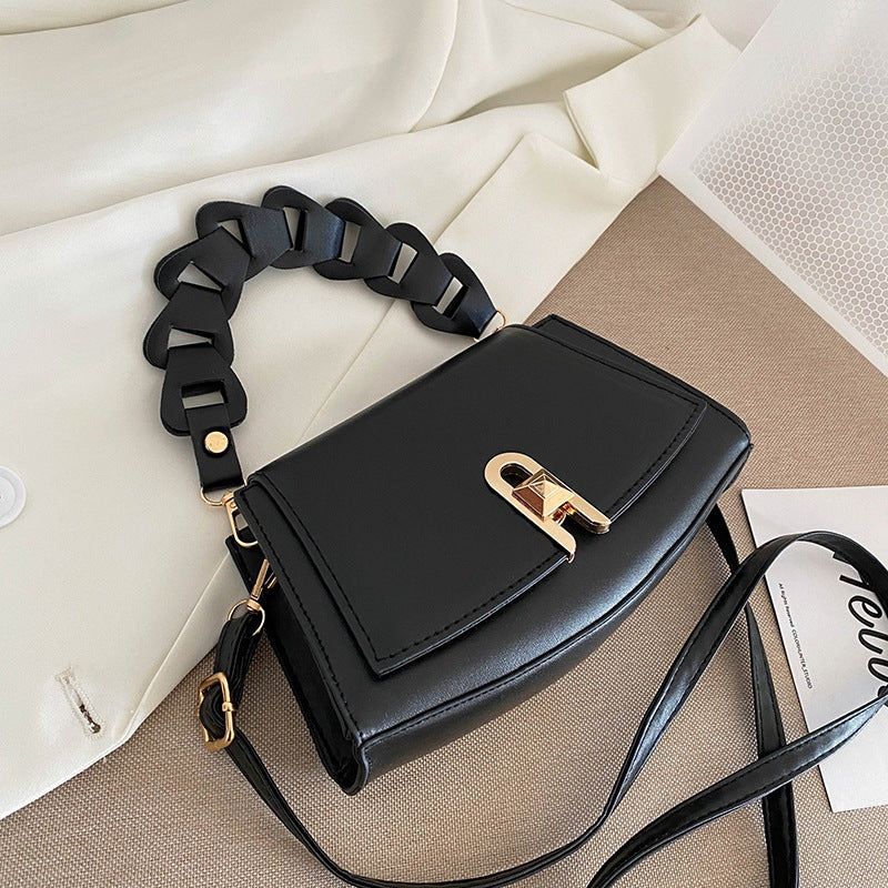 Spring And Summer New Fashion Shoulder Bag Women Messenger Portable Small Square Bag