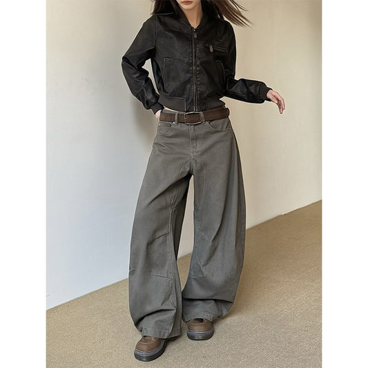 Damebukser i amerikansk vintage-stil med krøllet look, der passer til alt