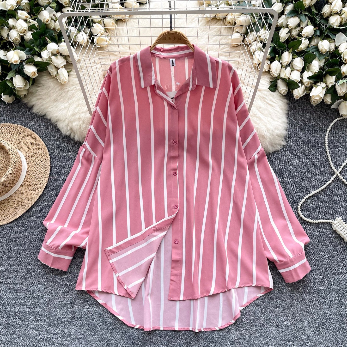 Loose, Mid-length Plus-size Shirt That Looks Slimming And Stylish