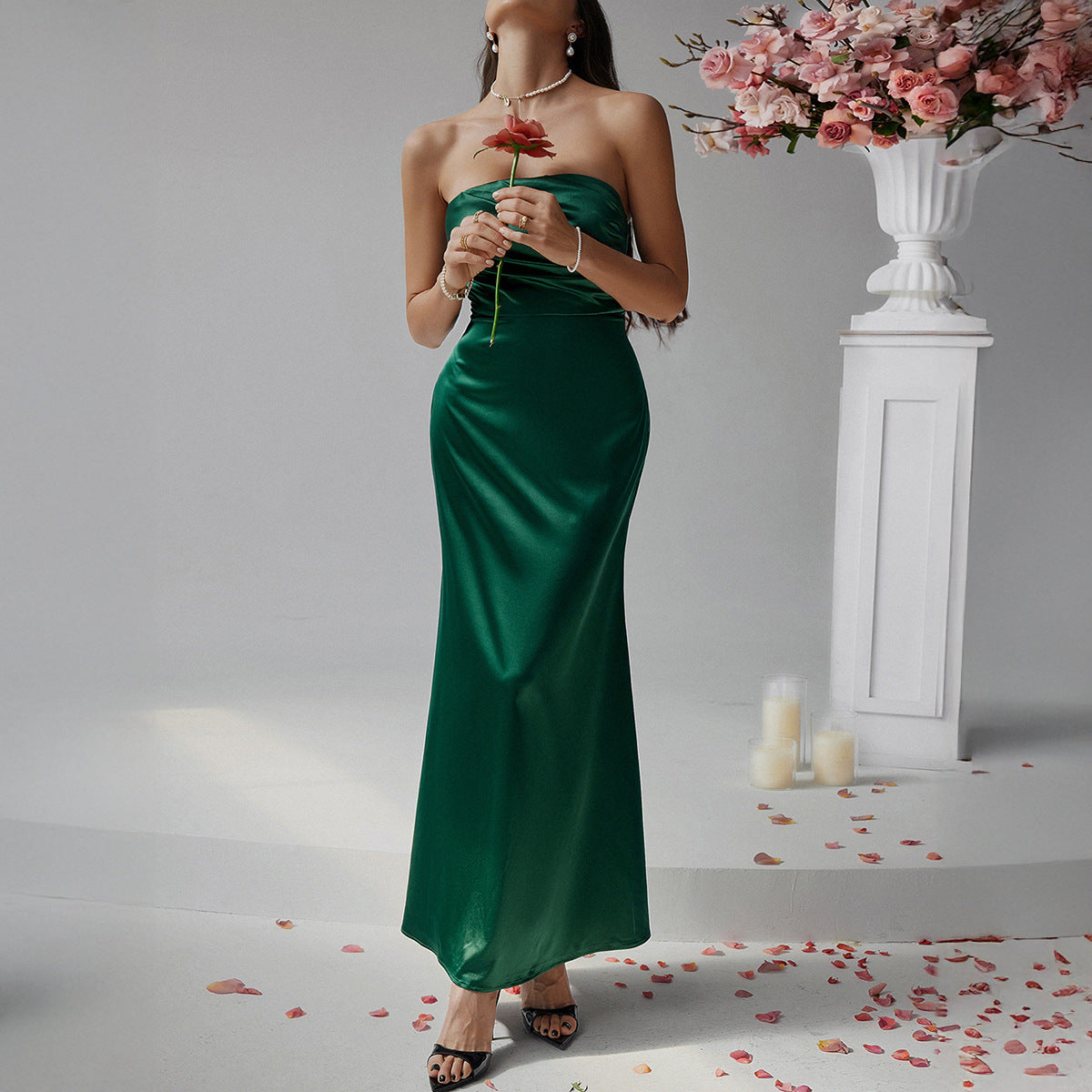 Tube-top Figure-hugging Solid-color Dress
