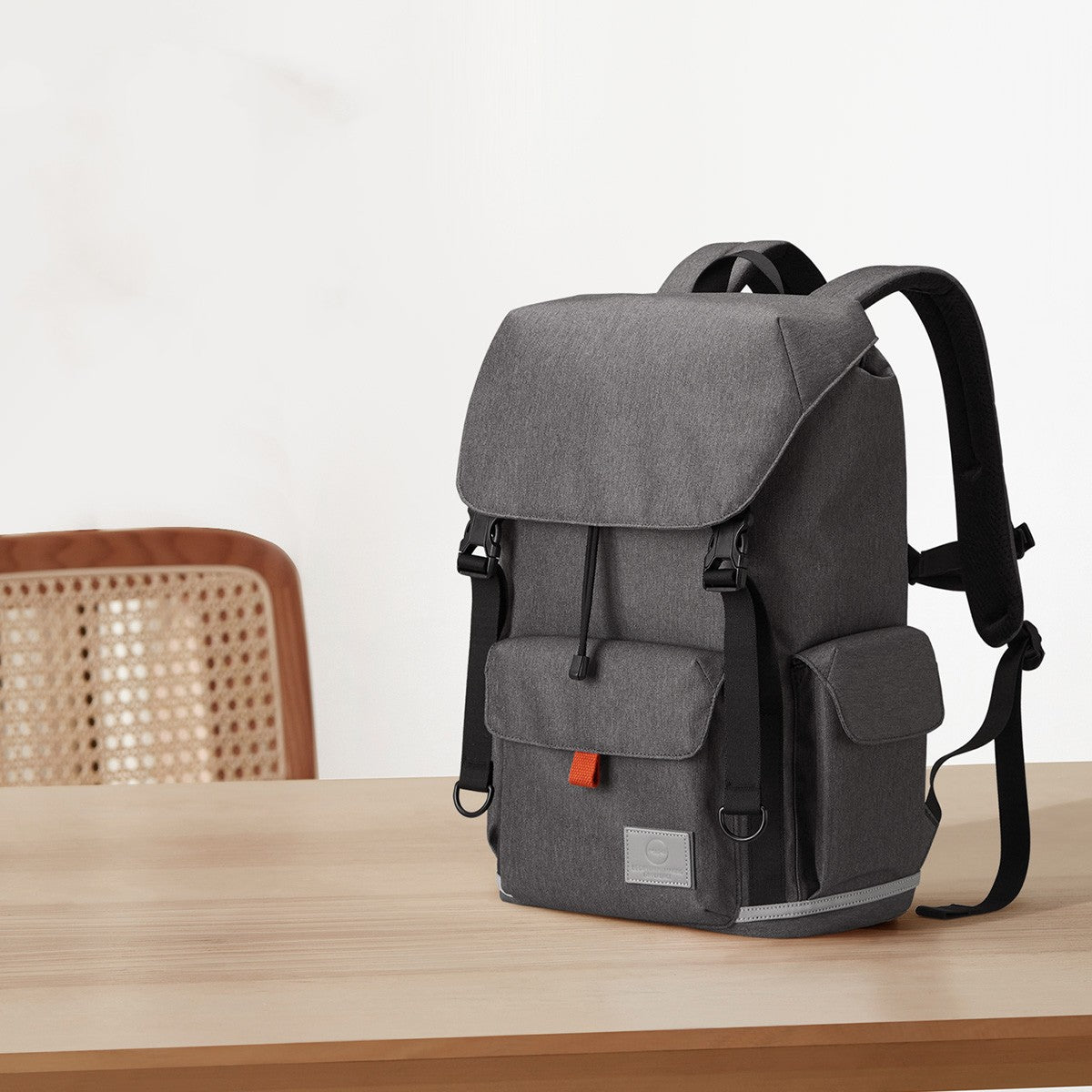 New Fashion Trend Side Opening Zipper Computer Backpack