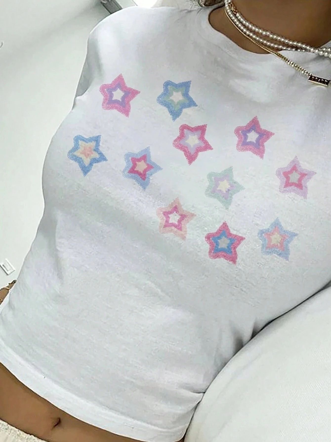 Womens Stylish Versatile Slim-fit Top With A Printed Pattern