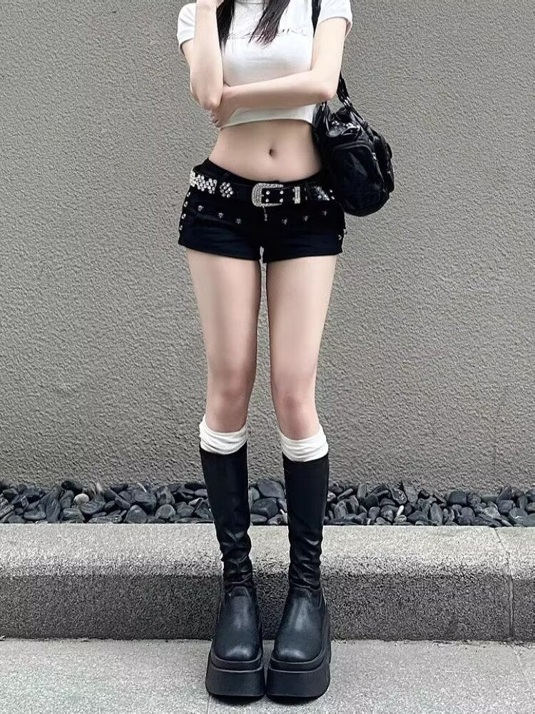 Low Waist Hip-wrapped Rivet Denim Super Short Shorts
