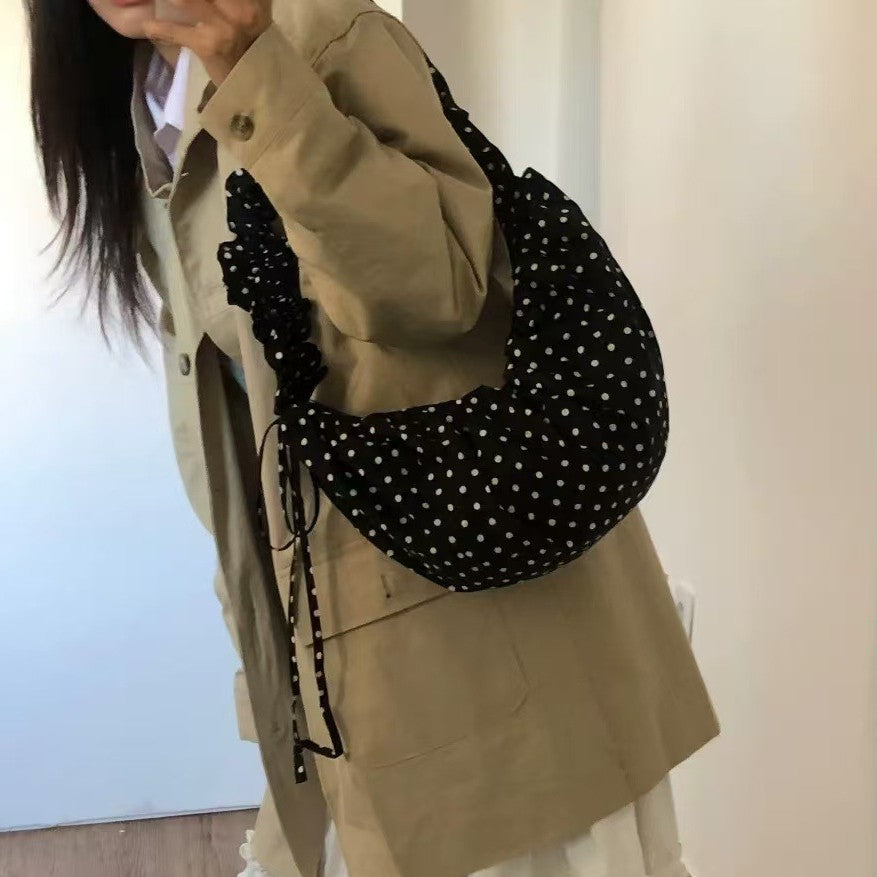 Retro Polka-Dot koreansk Instagram-stil niche sød snørelukning plisseret skuldertaske