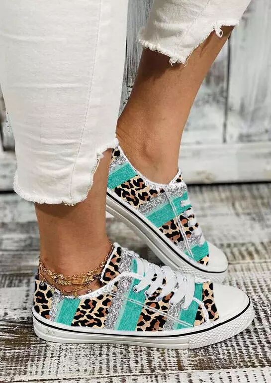 Leopard Print 3D Printed Color Matching Casual Flat Bottomed Canvas Shoes
