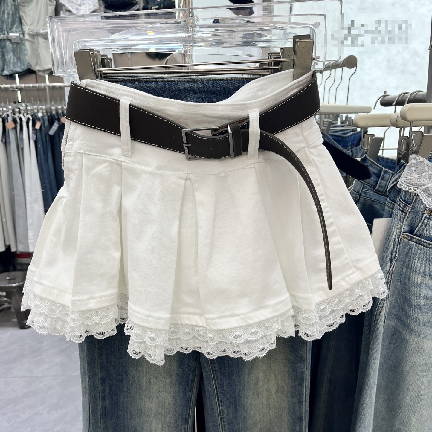 Design Lace Stitching Skirt