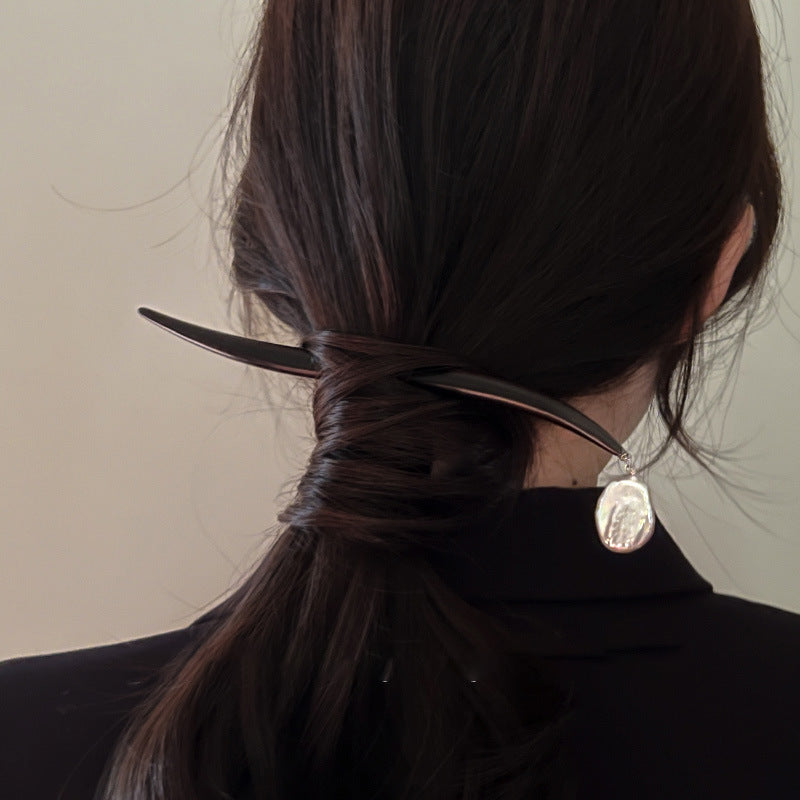 Classical Baroque Pearl Sandalwood Hairpin