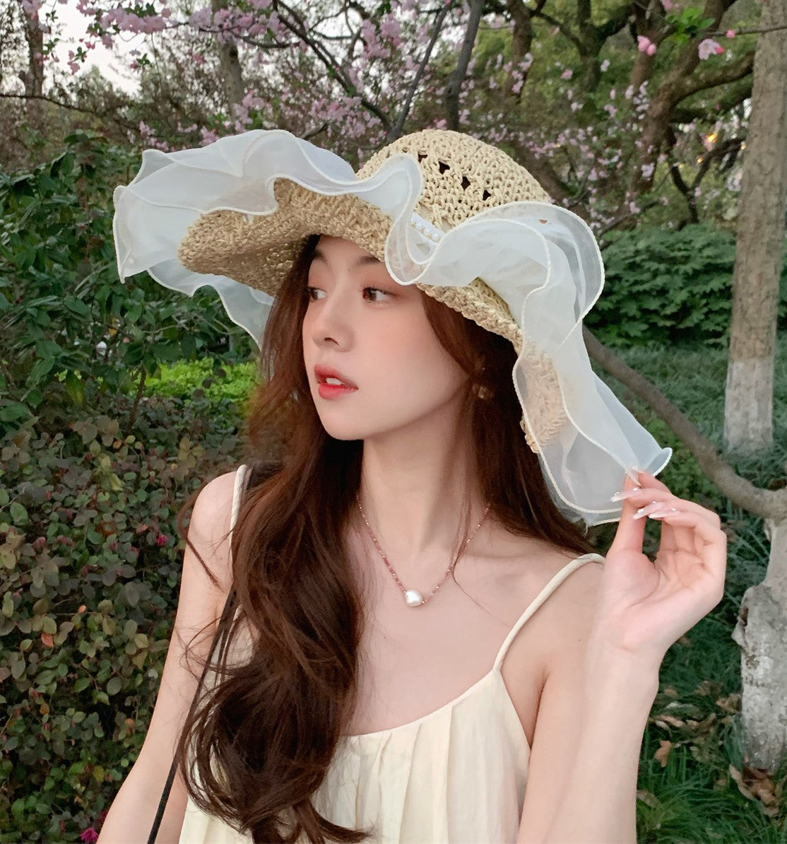 Elegant Pearl Mesh Big Brim Straw Hat Seaside Vacation