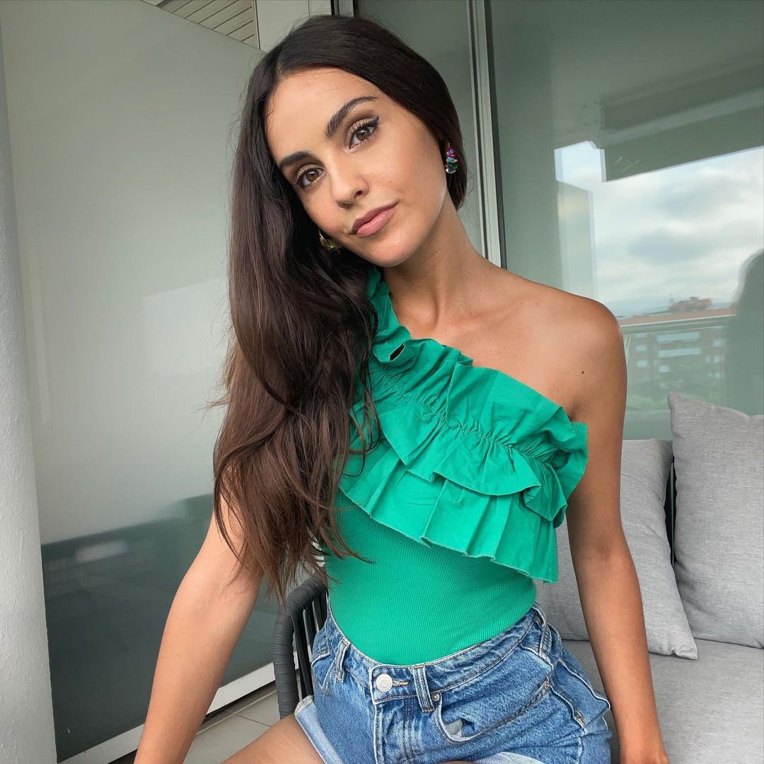 French One-shoulder Green Ruffle Shorts Jumpsuit