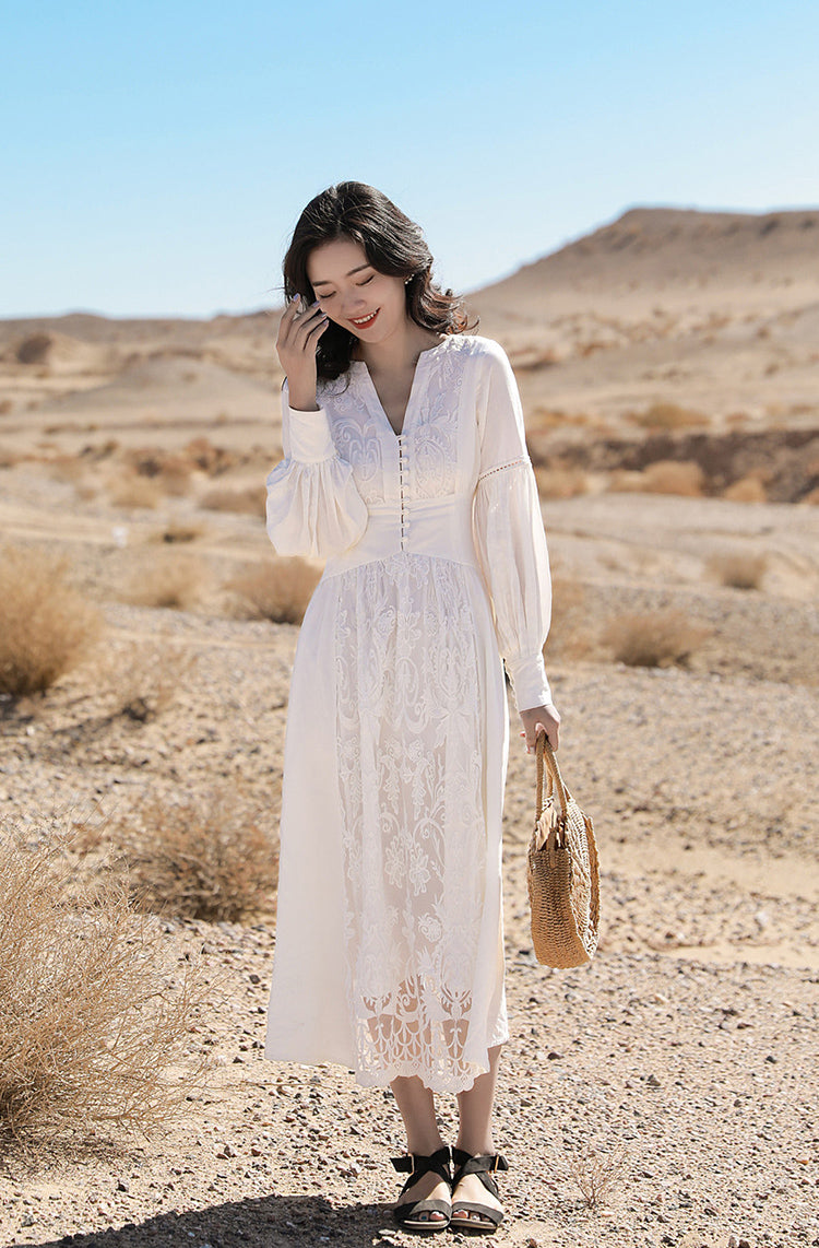 High Waisted And Slim Looking Long Skirt For Vacation